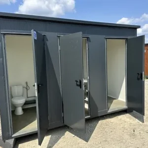 Container sanitario con 3 cabine